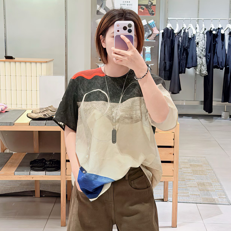 Jibeibuyi 2026 Autumn New Arrival Color-Block Printed Short-Sleeve Shirt Loose Round Neck Top for Women Jibeibuyi 2026 Autumn New Arrival Color-Block Printed Short-Sleeve Shirt Loose Round Neck Top for Women