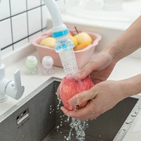 Кухня универсальный фильтр водяной кран против головы головы во рту.