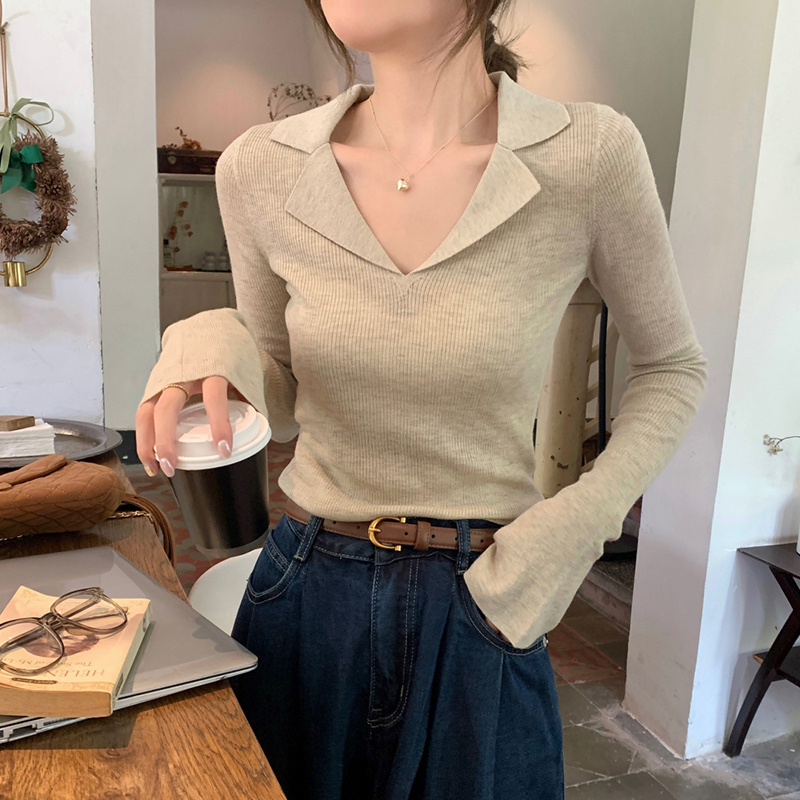 Plus-Size Collared Long-Sleeve Knit Top for Women, Autumn Korean Style, Slim Fit for Slightly Chubby Figures, Slimming Inner Layer, Short Top