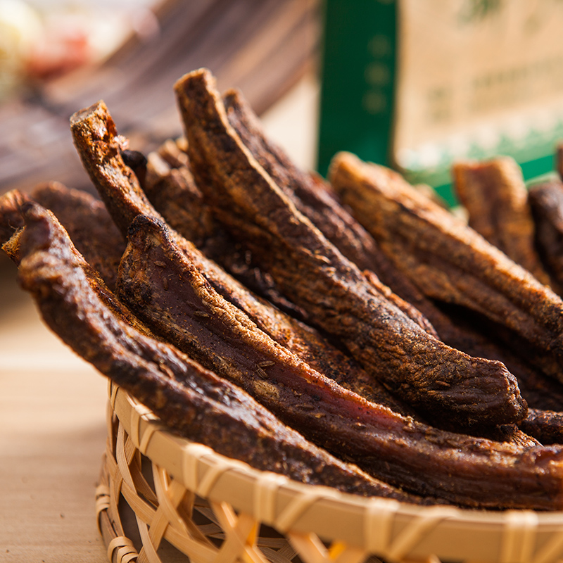 Sullids beef dry Inner Mongolia Traditional air-dry Shunfeng air-dried charcoal grilled over dry strips fire 500g