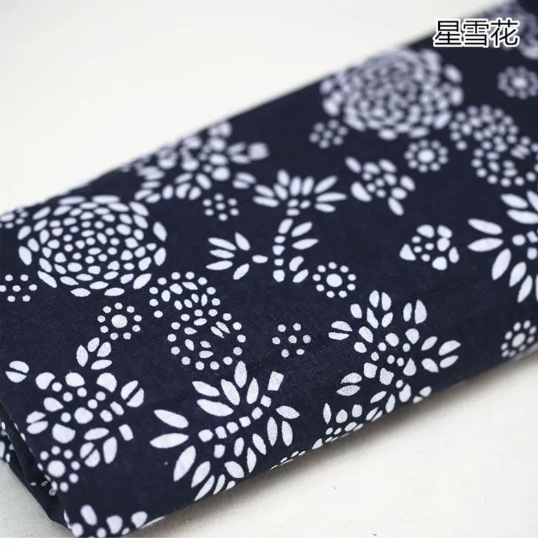 2 miếng vải cotton màu xanh in phong cách dân tộc màu xanh và trắng sứ khăn trải bàn phòng trà sofa màu xanh hoa vải nền - Vải vải tự làm vải dạ tweed