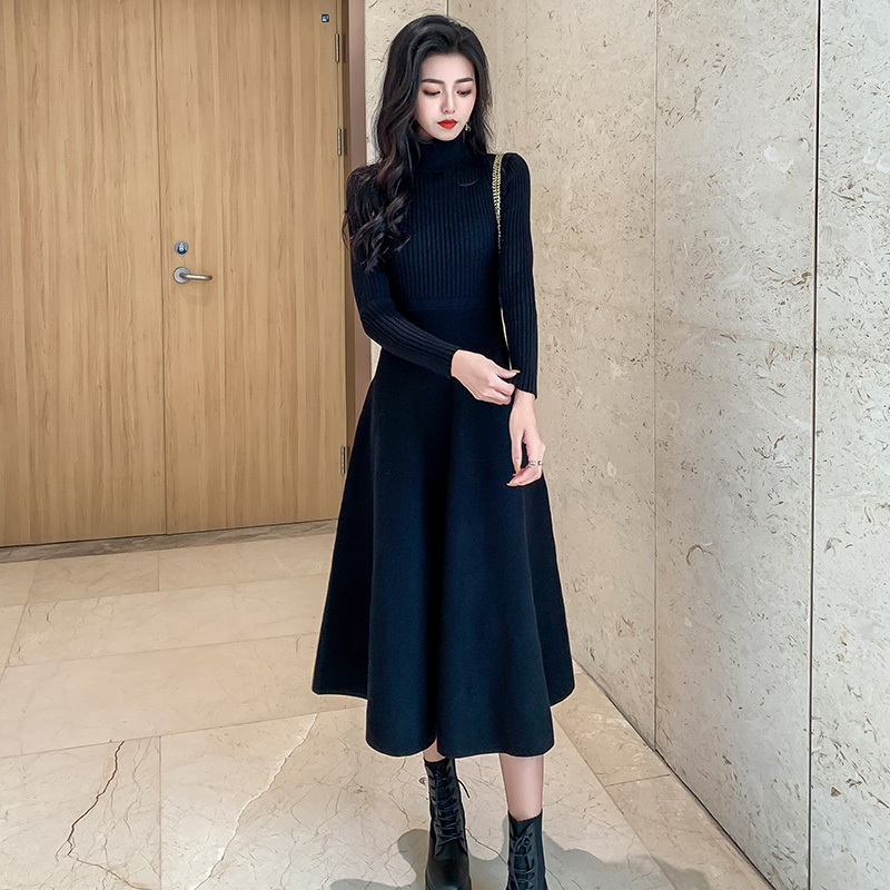 Black Knitted Dress for Women, Autumn and Winter 2026, Slim Fit, High-Neck, Inner Layer, Base Dress, Paired with Coat or Sweater Dress
