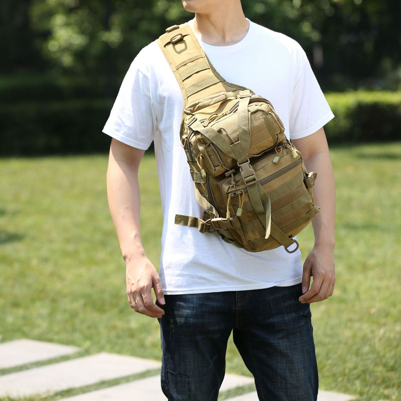 2019 new saddle bag waterproof Oxford cloth camouflage photography messenger bag outdoor sports shoulder tactical extra large chest bag