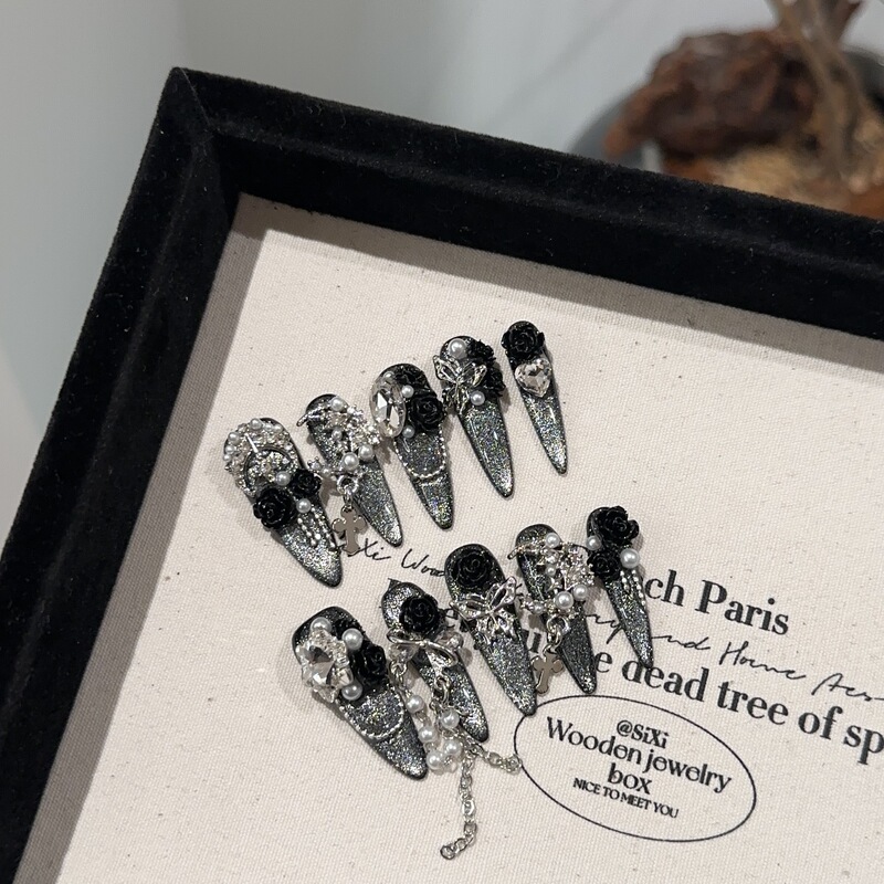 ins Light Luxury and Elegant Black Camellia Silver Cat-Eye Manicure, Long Pointed Detachable Handmade Wearable Nails That Make the Skin Look Fairer