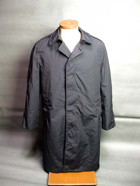(brand new American public hair old stock) with a liner Navy coat