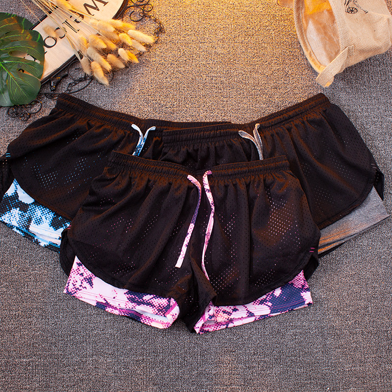 Sports Shorts Women's Summer Large Size Anti-Walking Light Loose Speed Dry Hot Pants Marathon Running Pants Yoga Gym Pants Women