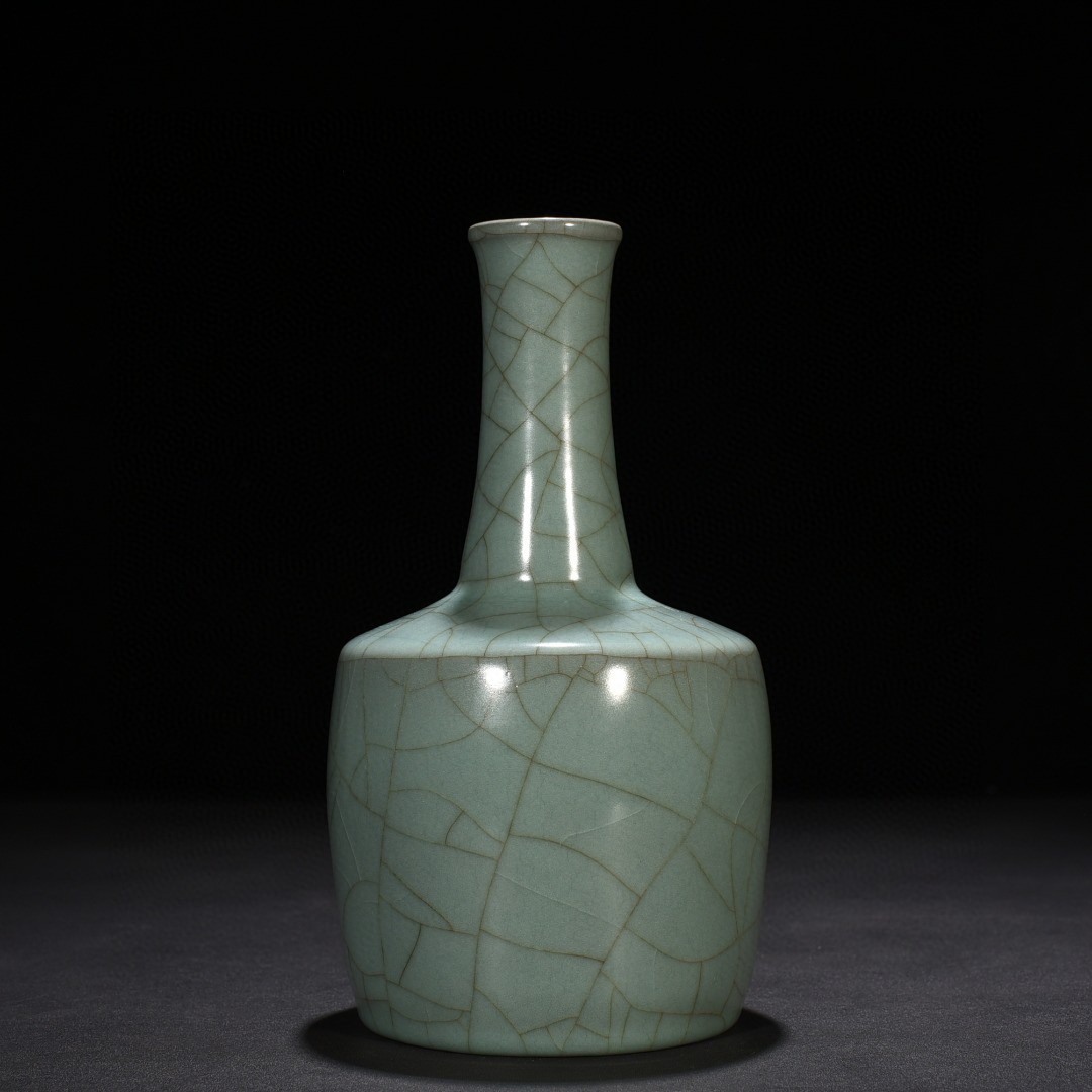 中国古美術・旧蔵品 宋代 官窑 如意耳抱月瓶・青灰釉・花瓶