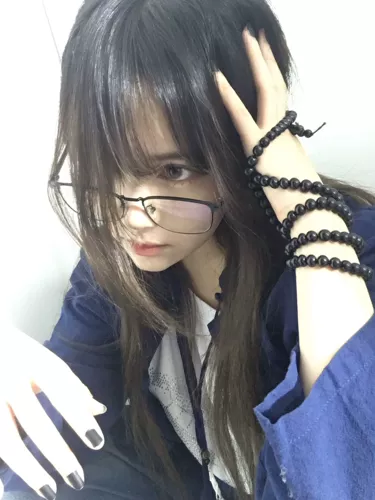 Венки оценивают черную границу полуавторы мужские и женские очки