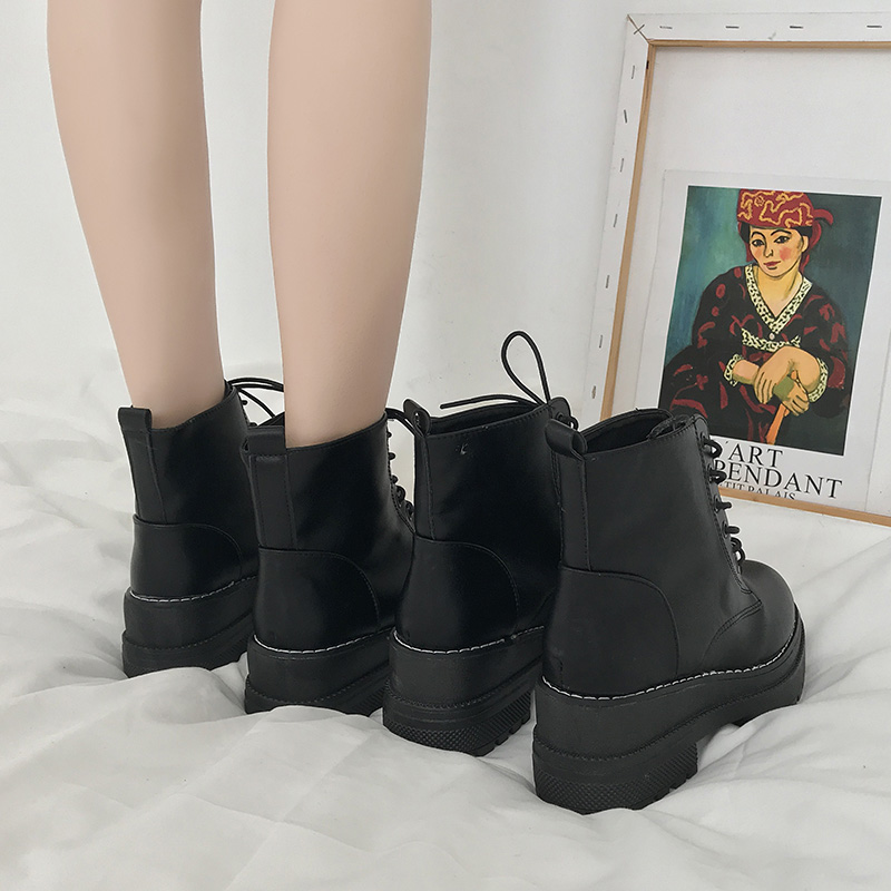 Martin boots female cool spring autumn Inn Wind 2021 New interior heightening small fry Street Summer thick bottom short boots