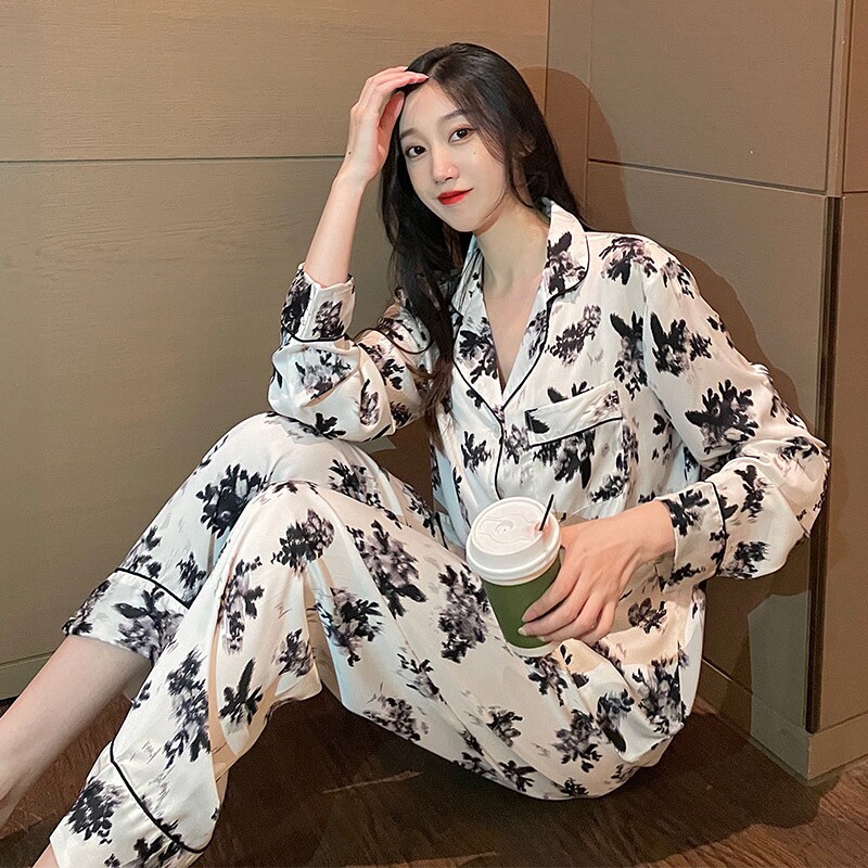 S F Elizaba Western style luxury ~ faint elegant ice silk pajamas women's spring and autumn long-sleeved ink leaves