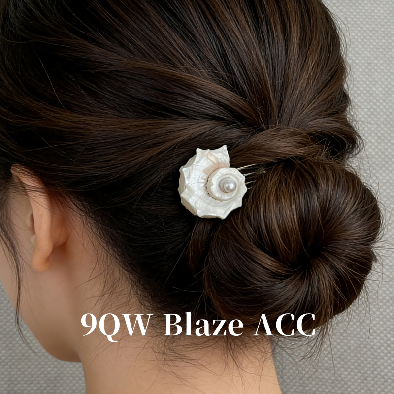 Natural conch and pearl hair comb, French retro updo hair accessory, beach vacation style hair ornament, bridal hairpin.