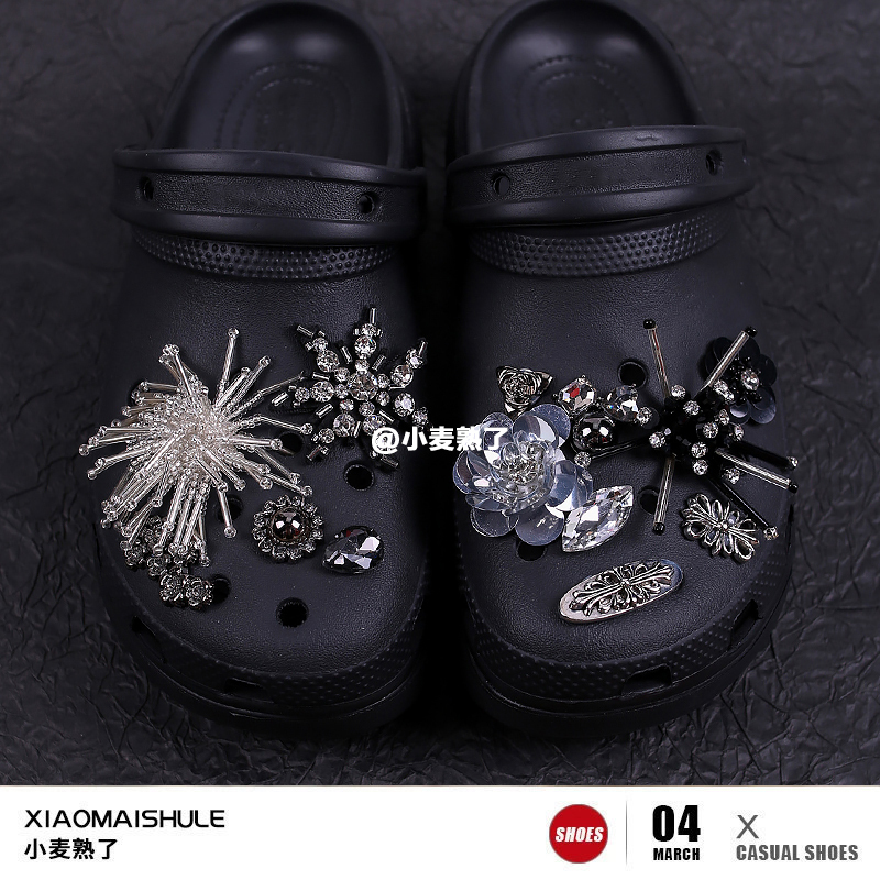 【Wheat Is Ripe】 Crocs Mary Jane Clogs with High-End Rhinestone Flower Shoe Charms, DIY Detachable