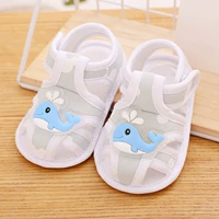 Маленькая рыба -зеленая (охраняющая туфли с охраной ног)