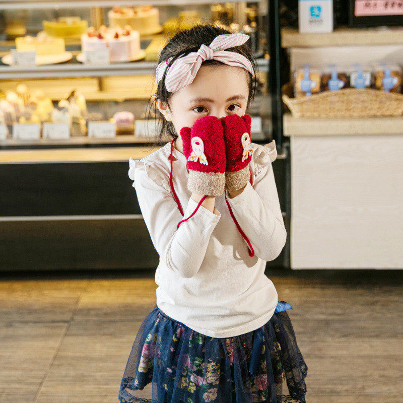 Зимние детские милые утепленные удерживающие тепло перчатки для мальчиков и девочек 