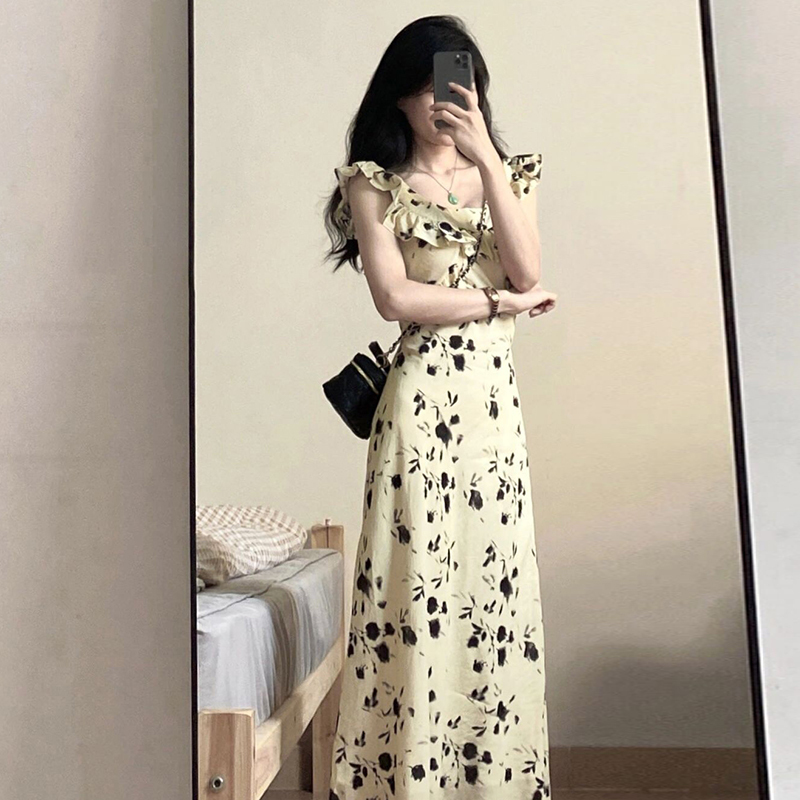 Tea Break French-Style High-End Small Flutter-Sleeve Dress with Ruffles, Elegant U-Neck Floral Dress, Fishtail Long Skirt 6938