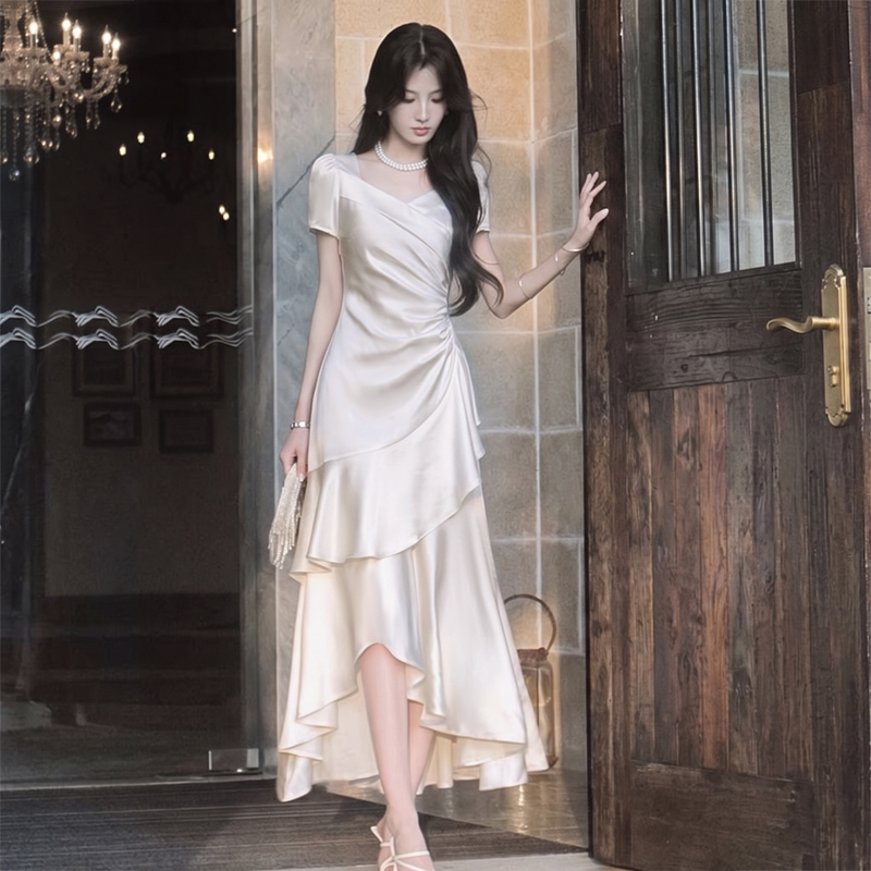 2026 Summer New Women's French-Style High-End Simple and Elegant Irregular Waist-Cinching Dress D9208 2026 Summer New Women's French-Style High-End Simple and Elegant Irregular Waist-Cinching Dress D9208