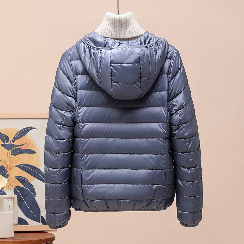 Autumn Lightweight Plus-Size down Jacket for Women, Short Style for Chubby Ladies, 100kg Ultra-Thin Loose Coat for Moms