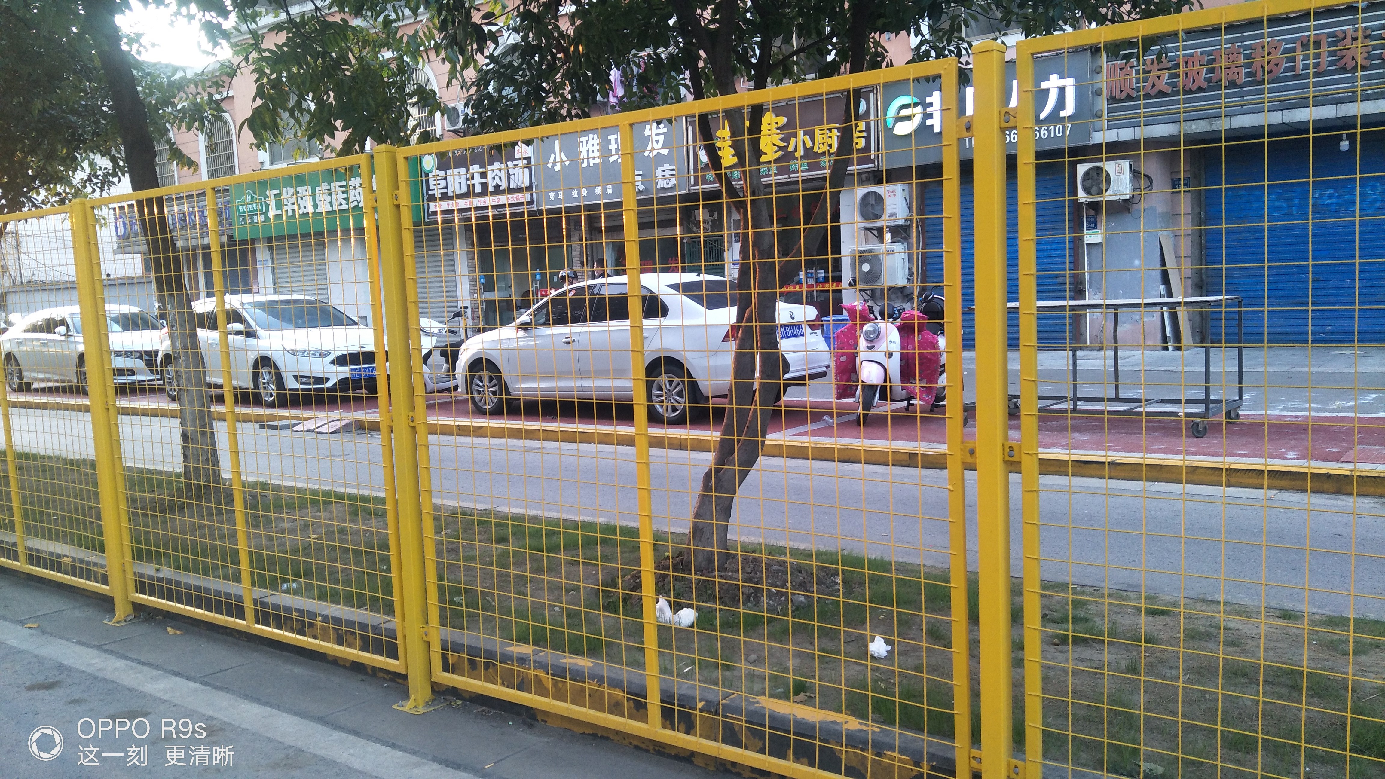 Highway fence green workshop isolation network Airport protection network metal fence network 1 8 meters*3 meters