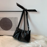 Белая небольшая демисезонная сумка подмышку, сумка на одно плечо