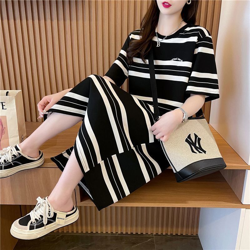 High-End Pure Cotton Short-Sleeved T-Shirt for Women, Summer Long Versatile Slit Dress with a Design Sense, Striped Over-The-Knee Long Skirt