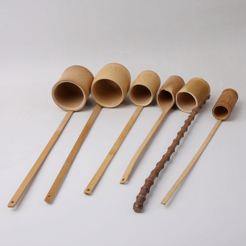 Bamboo slats wine Tiers with no lacquered wine Tiers spoonful of wine spoons with wine spoonful spoon tools to scoop up the wine spoon