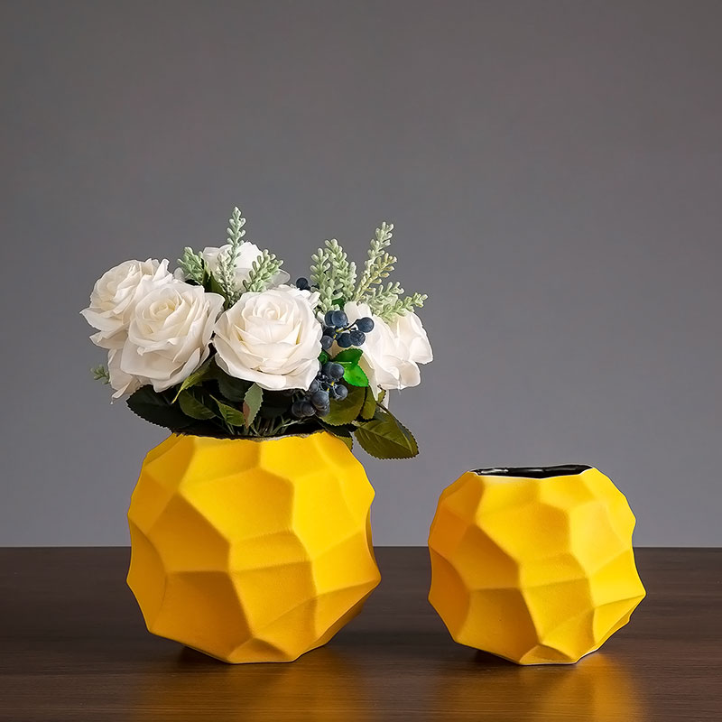 Northern wind floret bottle ceramic decoration creative place to live in the living room TV cabinet table flower arranging dried flower vase