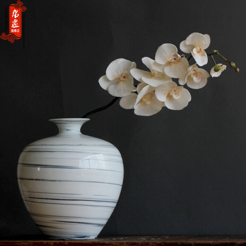 Furnishing articles of jingdezhen ceramic vase household to decorate the sitting room is I and contracted twisted placenta craft flower arranging flower decoration