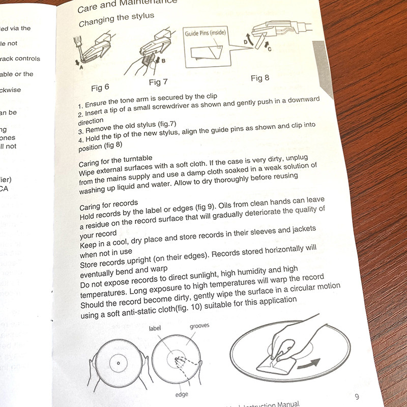 Виниловый проигрыватель 装逼送礼利器！出老美覆古黑胶唱片机3速内置立体声扬声手提箱