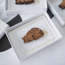 Japanese-made Kanazawa handicraft walnut carved cat brooch cat shape decorative weight light