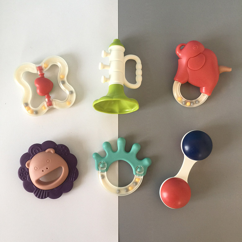 Baby hand ringing bell newborn baby early education puzzle gear fixing device can bite can be boiled and grasped to soothe toy 0-6 months