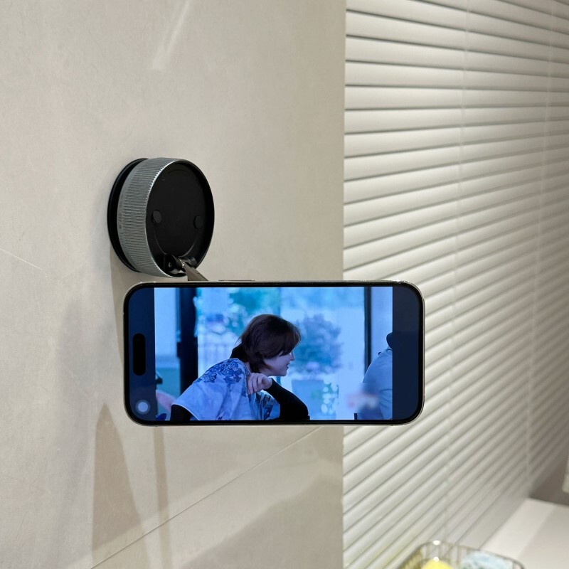 Vacuum Adsorption Phone Holder, Kitchen Wall-Mounted Suction Cup Magnetic Holder, Photo-Taking Gadget, Travel Folding Stand Vacuum Adsorption Phone Holder, Kitchen Wall-Mounted Suction Cup Magnetic Holder, Photo-Taking Gadget, Travel Folding Stand