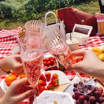 Outdoor Picnic Preparation List 210ml Champagne Glass Wine Glass of Drink