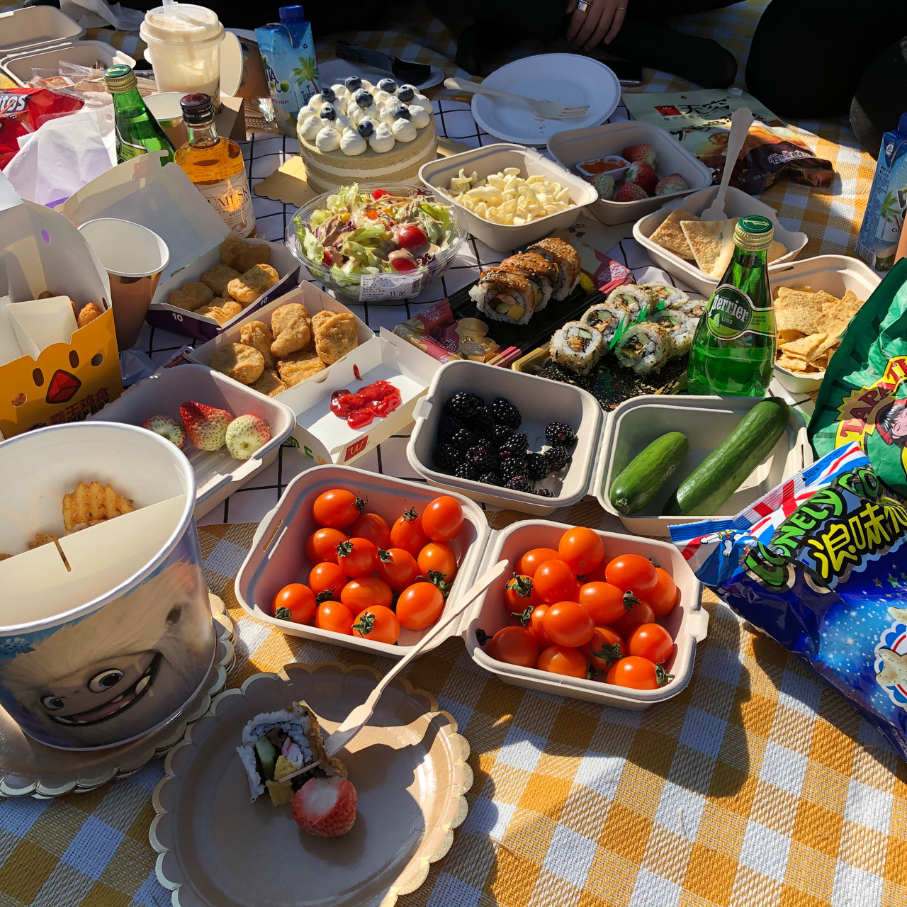 Net Red Hand-painted Boxed Lunch Cake Box Disposable Pulp Meal Kit Environmentally Friendly Degradable Cane Berries Box Burger Box
