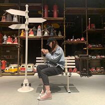 Wrought iron road sign scenic spot guide outdoor sign iron sheet model shop activity phone booth Post props