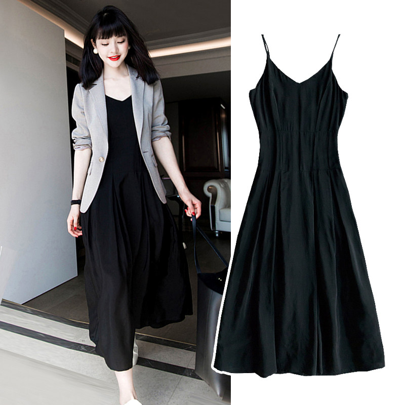 Large size fat MM summer thin section small suit jacket suspender dress two-piece suit 220 catties suit skirt