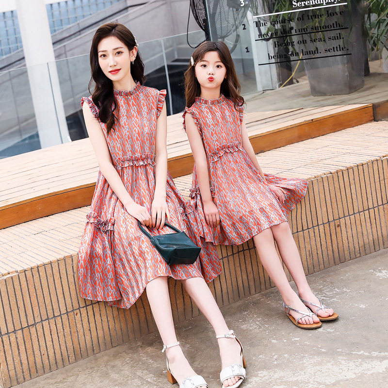 Online Red Mother's dress for summer clothing 2022 new and different pro-sub-dress Ocean Beach Skirts princess dresses