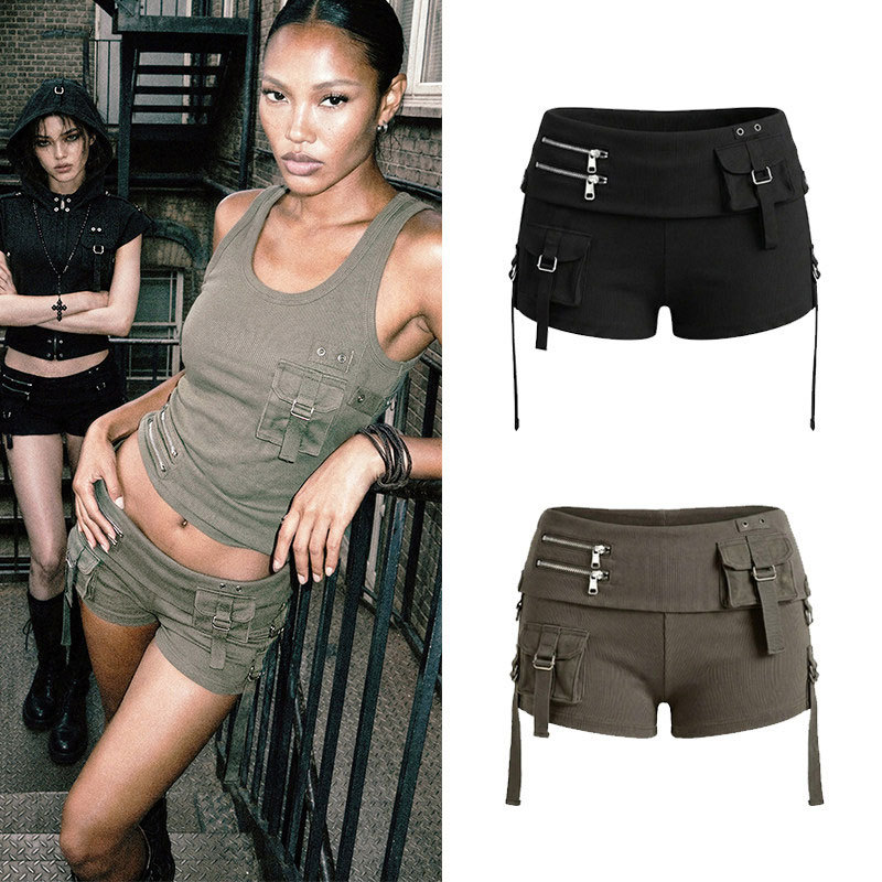 Badblood American Punk Style Workwear Style Multi-Pocket Shorts for Women, Low-Waisted Metal-Decorated Ultra-Short Shorts Badblood American Punk Style Workwear Style Multi-Pocket Shorts for Women, Low-Waisted Metal-Decorated Ultra-Short Shorts