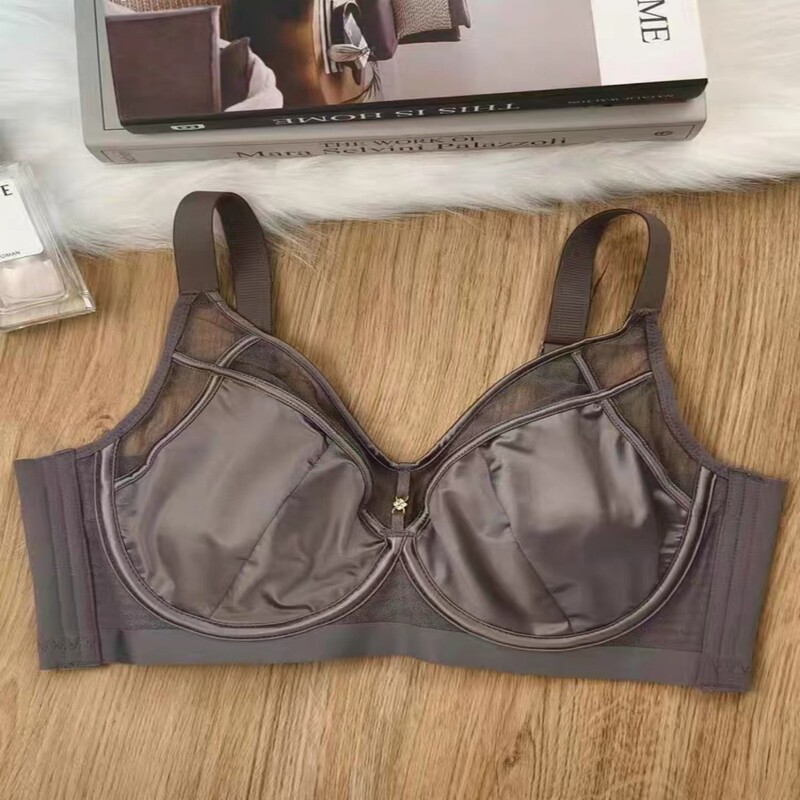 Thin Mulberry Silk Bra for Women with Large Busts, Minimizing and Slimming Effect, Soft Underwire, Side Support, Anti-Sagging, Adjustable Satin Bra
