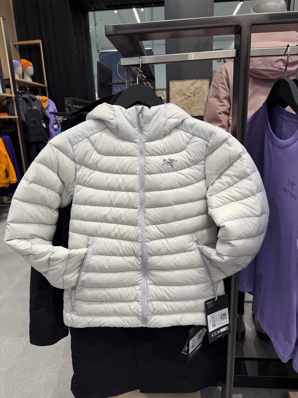 Discounted Canadian Direct Shipping Arc'Teryx Cerium Women's Lightweight Warm down Jacket