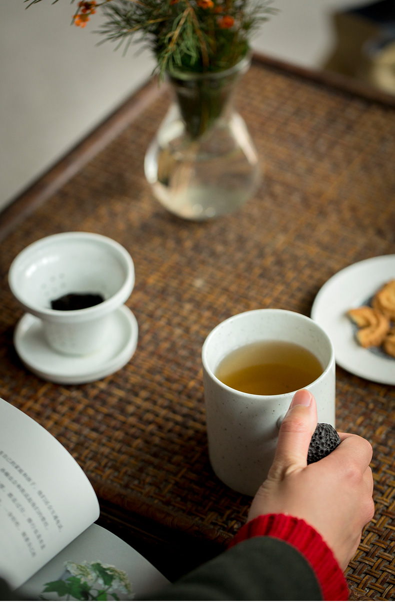 Unknown impression creative office ceramic keller cup with filter cups move masters cup with cover cup in hand