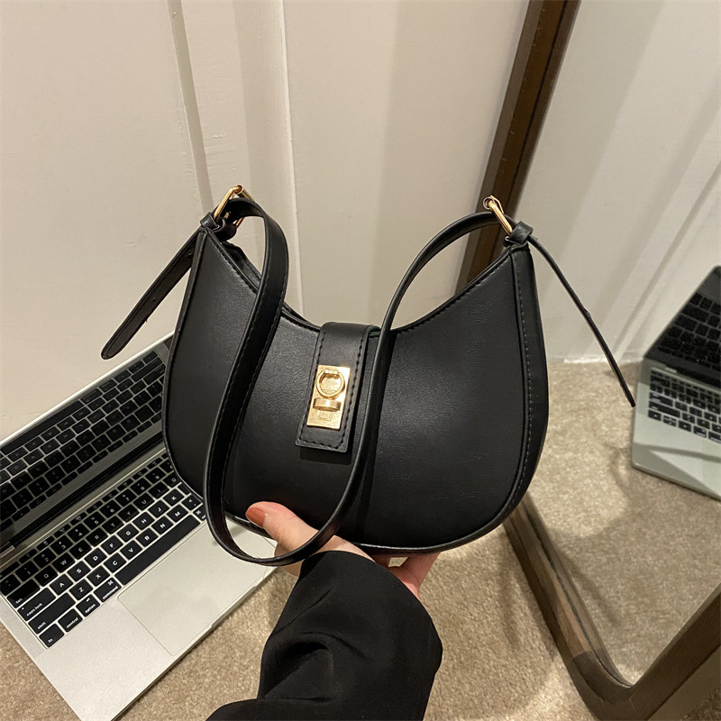 马鞍包必备，夏日潮流新宠儿👜 -马鞍包-淘宝好物网