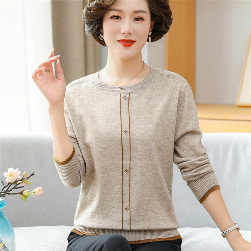 Middle-Aged Mother's Spring Knitwear, New Style, Stylish Sweater, Middle-Aged and Elderly Women's Spring and Autumn Fashion Base Shirt Middle-Aged Mother's Spring Knitwear, New Style, Stylish Sweater, Middle-Aged and Elderly Women's Spring and Autumn Fashion Base Shirt