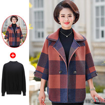Middle-aged mother 2020 Spring and Autumn wife middle-aged and elderly female two-piece noble Western autumn jacket
