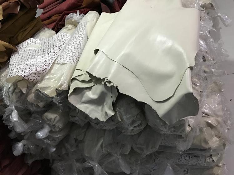 Da cừu trắng nhập khẩu hàng loạt màu đỏ trong tên của tình yêu màu đỏ trên toàn thế giới da cừu da áo da cao cấp