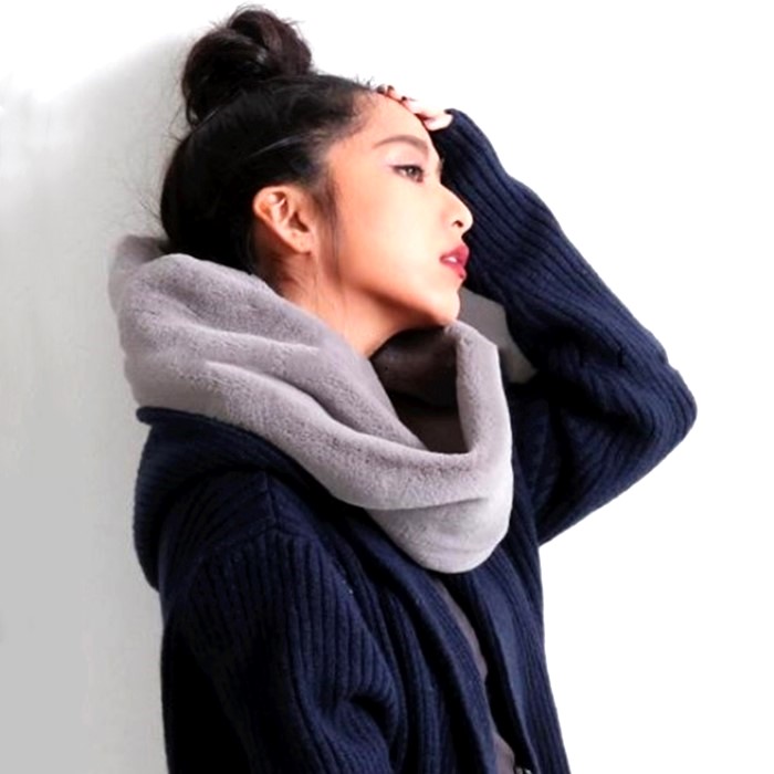 Cozy and comfortable warm imitation plush wide type of neck casual 100 lap twist design for men and women