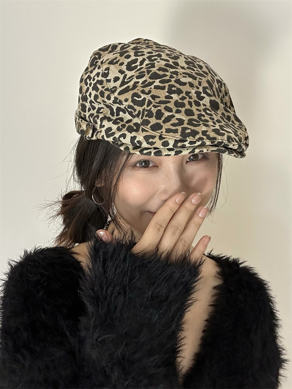 【Little Wild Leopard】Classic and Timeless Leopard Print Forward Cap, Street Style Trendy Cap, Internet Celebrity Style Versatile Duckbill Cap