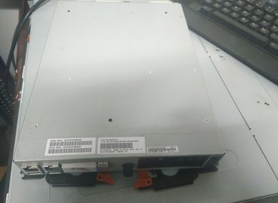 Original IBM V3700 Controller PN 00AR108 00AR104 spot