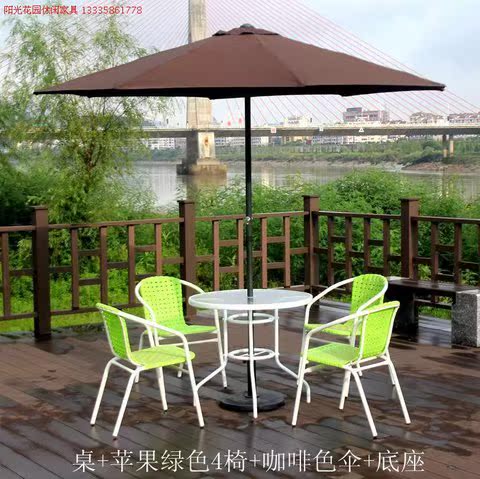 Bàn ghế ngoài trời giải trí bằng nhựa rèn ban công sân vườn vườn phơi nắng đặt đồ nội thất màu trắng ngoài trời bàn ngoài trời
