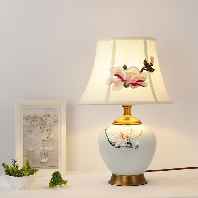 Eurostyle Table Light Bedroom Bedside Headlights Creativity Brief Modern Living Room Cozy Cloth Art All Copper Ceramic Table Lights