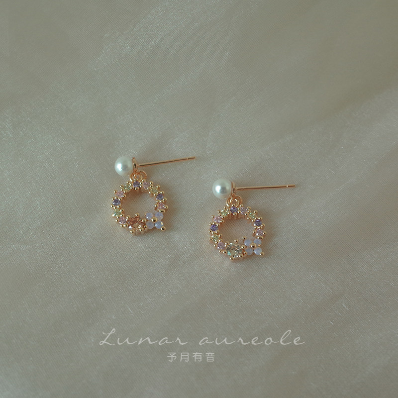 Yuyue Youyu Small Garden Exquisite Zircon Stud Earrings Original Design Circle Pearl Earrings Temperament French Retro